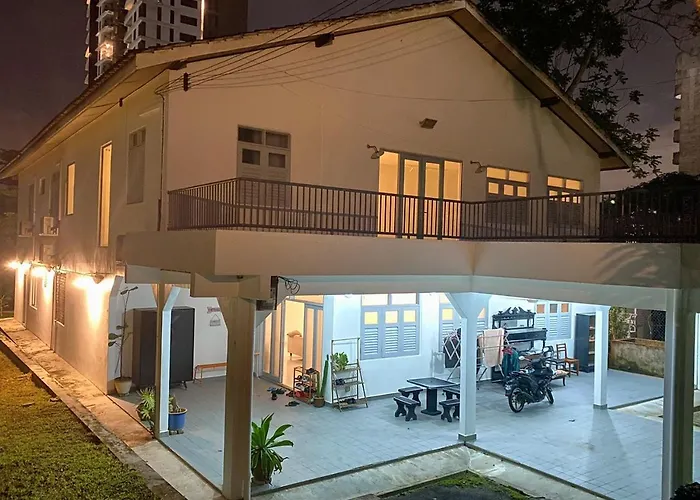 There\'S A Borneo Guesthouse