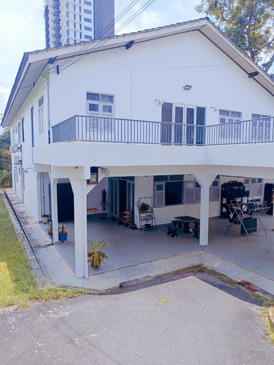 Homestay There'S A Borneo Guesthouse Johor Bahru