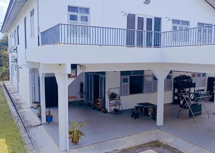 There\'S A Borneo Guesthouse